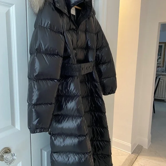 Moncler women’s maxi down coat - Picture 5 of 6